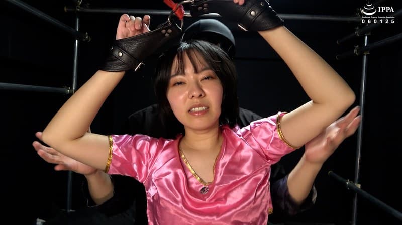 『【くすぐり】「踊り子なまりちゃんをバンザイ拘束くすぐりでくすぐったがりなおどりを踊らせる！」WAKA-087加護まり 4』の代表画像