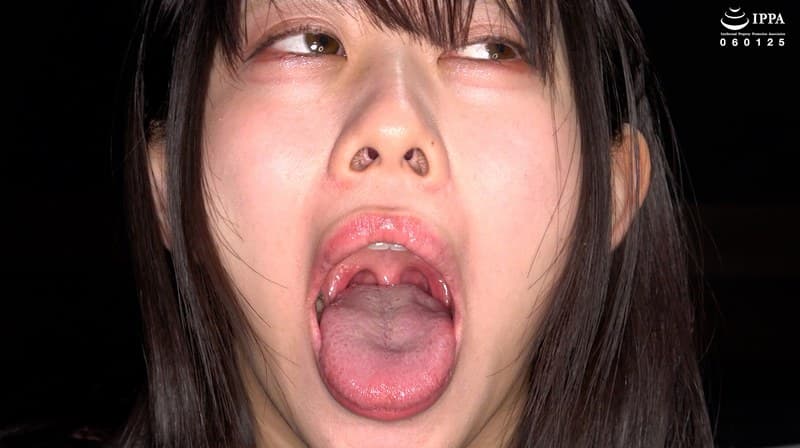 『【激レア】「超貴重な口内・歯・のどちんこ観察＆小魚咀嚼巨大女プレイ！」甘井くるみ』の代表画像