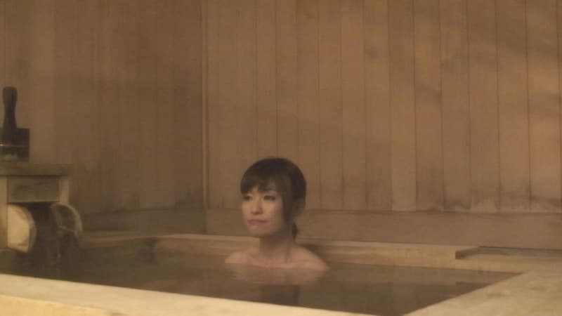 『夜道で釣れたのは色白スレンダーの極上美魔女！ねっとりとした一夜限りの情事。』の代表画像
