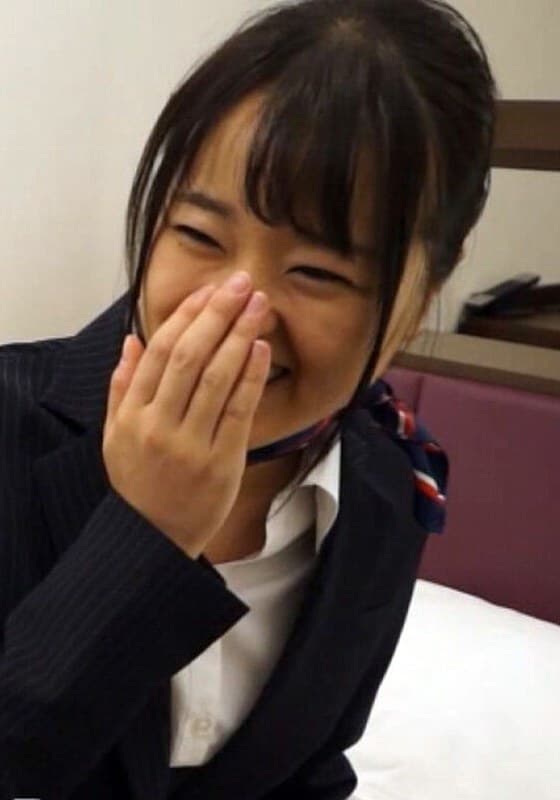 『「ワタシ本当に断れない女なんです！」と現在ダブル不倫中のCAさん。「誘われるとうれしくなっちゃうんです！」と押しに弱い人妻さん…。』の代表画像