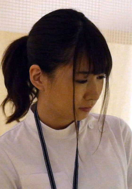 『「自分ばっかり気持ち良くなってずるくないですか？」欲求不満ナースはお熱いモノが欲しい！』の代表画像