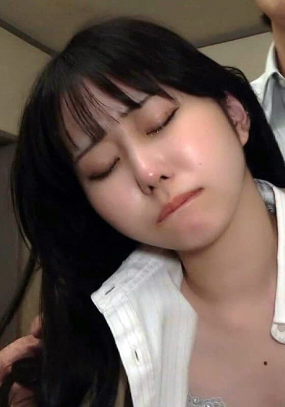 『セクハラ老害ジジイの動画コレクション！感じたく無いのに感じてしまう色白スレンダー女性社員！』の代表画像