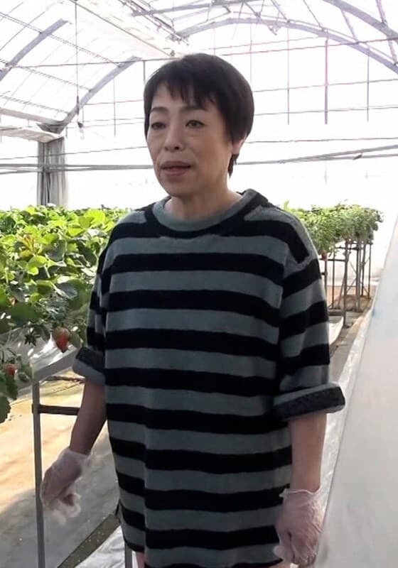 『苺農家を営む五十路熟女。好きモノ熟女が自らAVメーカーに応募して初撮りAV出演！ラブホで孕ませSEX！』の代表画像