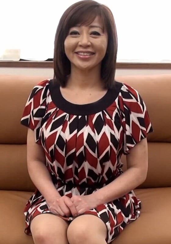 『長らく別居中の五十路熟女がお金の為と言いつつもエッチがしたくて性欲発散のAV出演！本能丸出し濃厚SEXにイキ狂う！』の代表画像