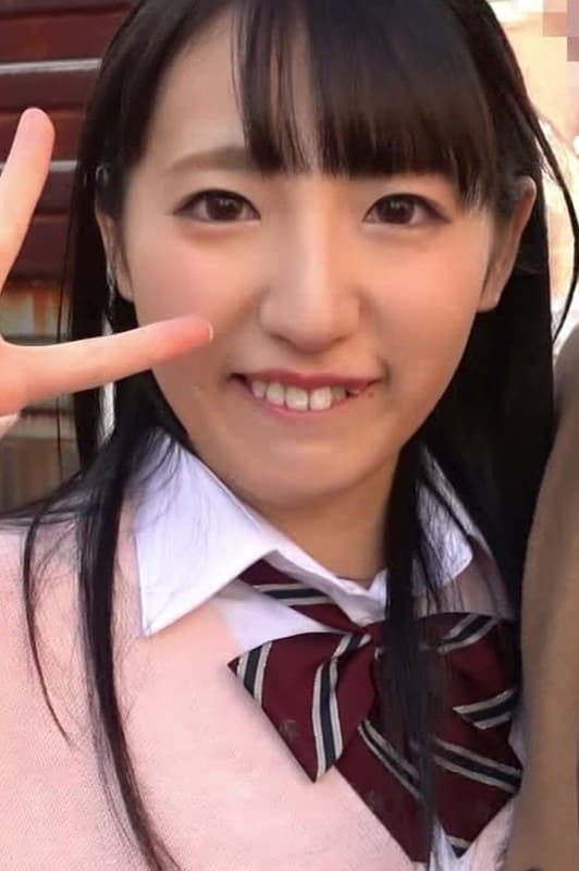 『あどけない笑顔の幼い制服女子の淫乱な姿！』の代表画像