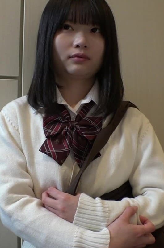 『巨漢のおじさんが童顔幼児体型女〇〇生をハメまくる』の代表画像