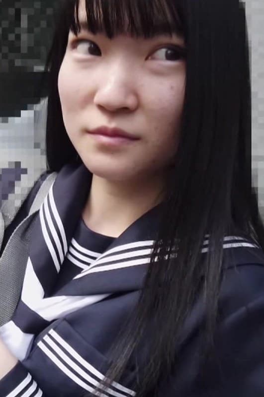 『男を知らなそうなセーラー服女子とホテルで一発！』の代表画像